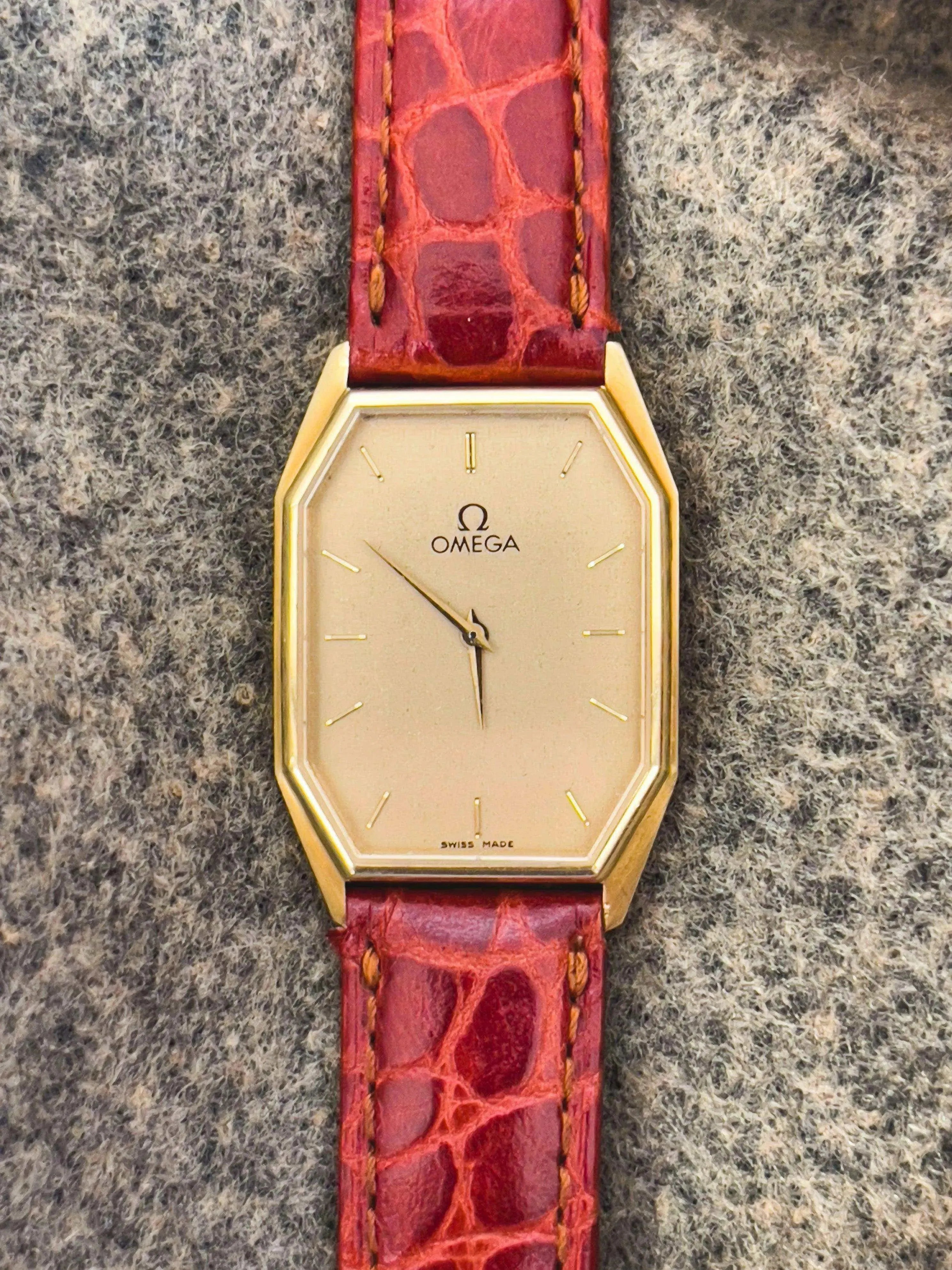 Omega - Octogone Or 18k - 1970s - Atelier Victor Paris - Vintage Watch Shop Dubai