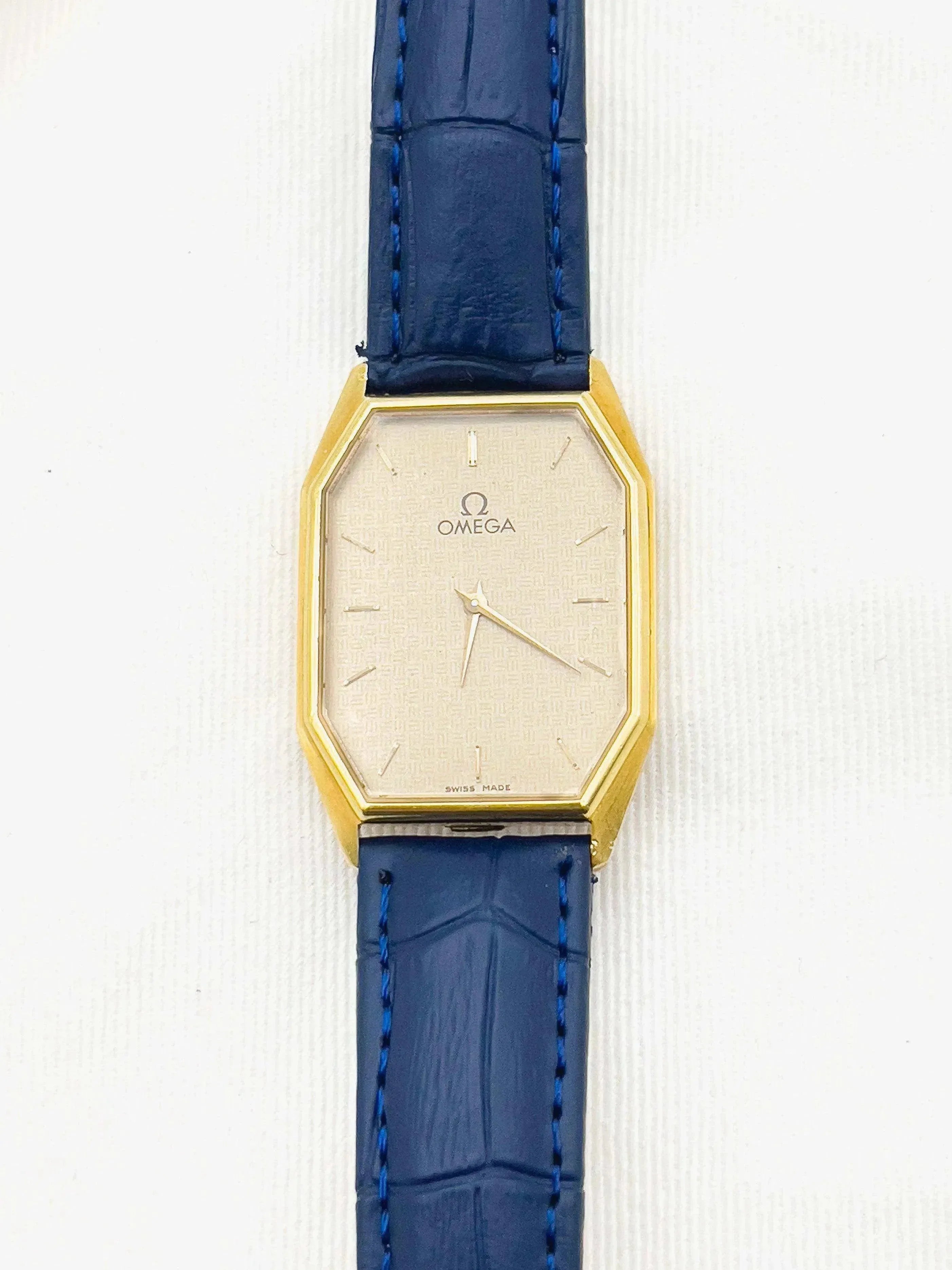 Omega - Octogone Or 18k - 1970s - Atelier Victor - Vintage  Shop