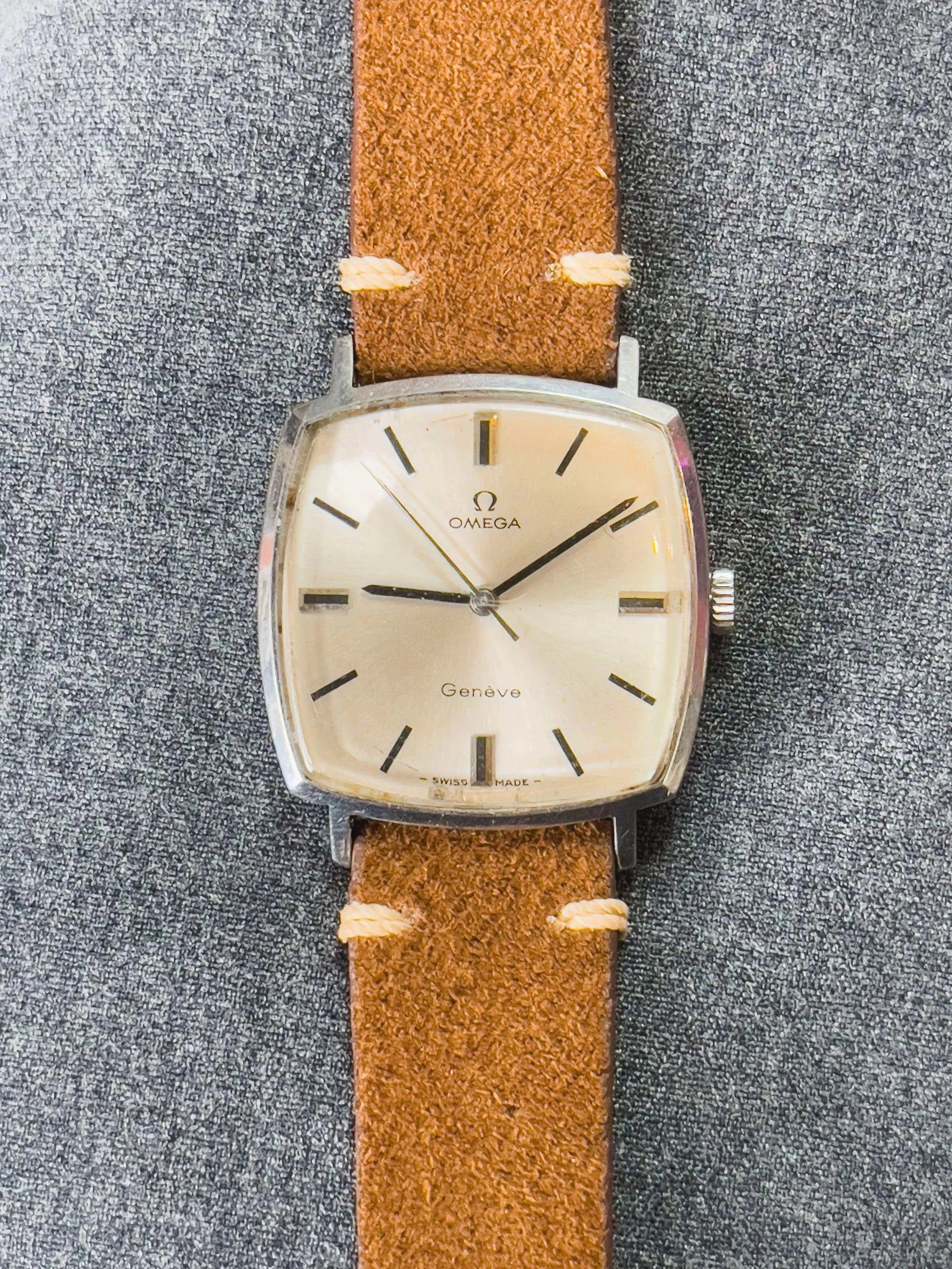 Omega - Omega Genève Black Index - 1970s - Atelier Victor Paris - Vintage Watch Shop Dubai