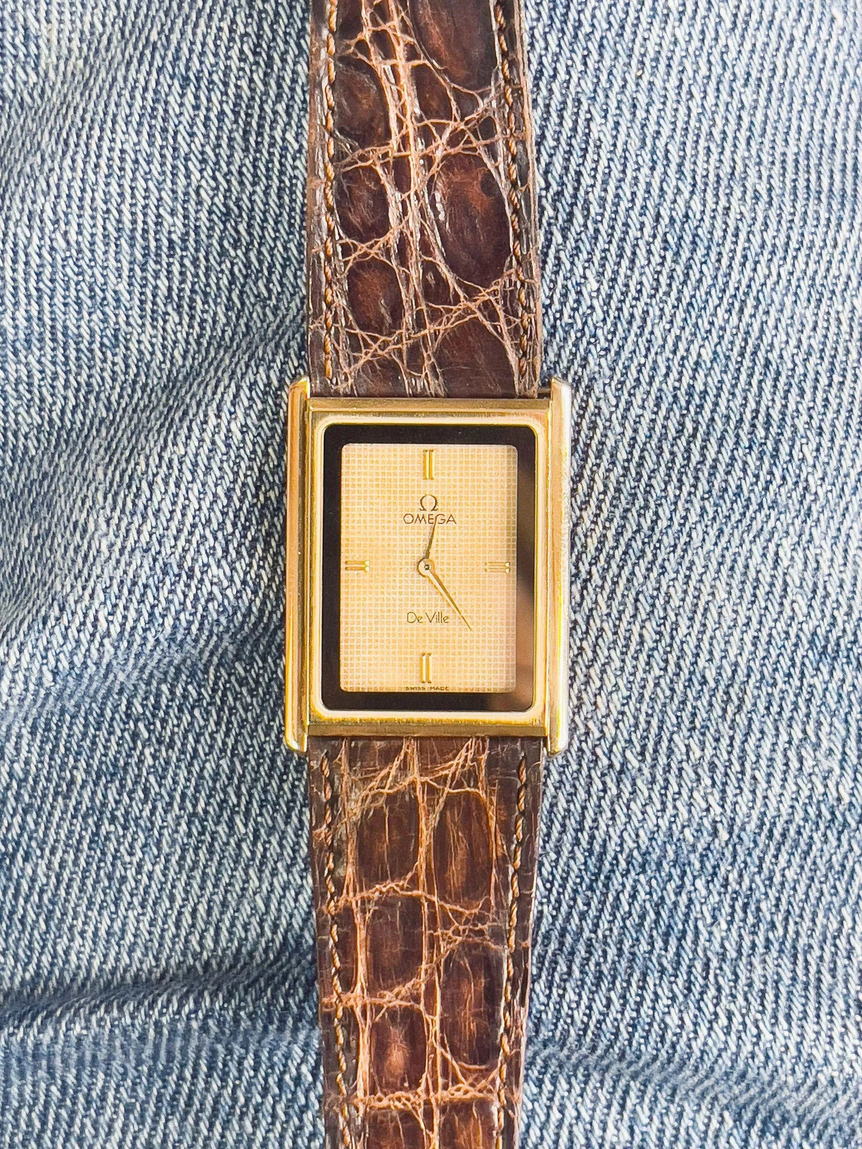 Omega - Tank plaqué or noir - 1970s - Atelier Victor - Vintage Watch Shop