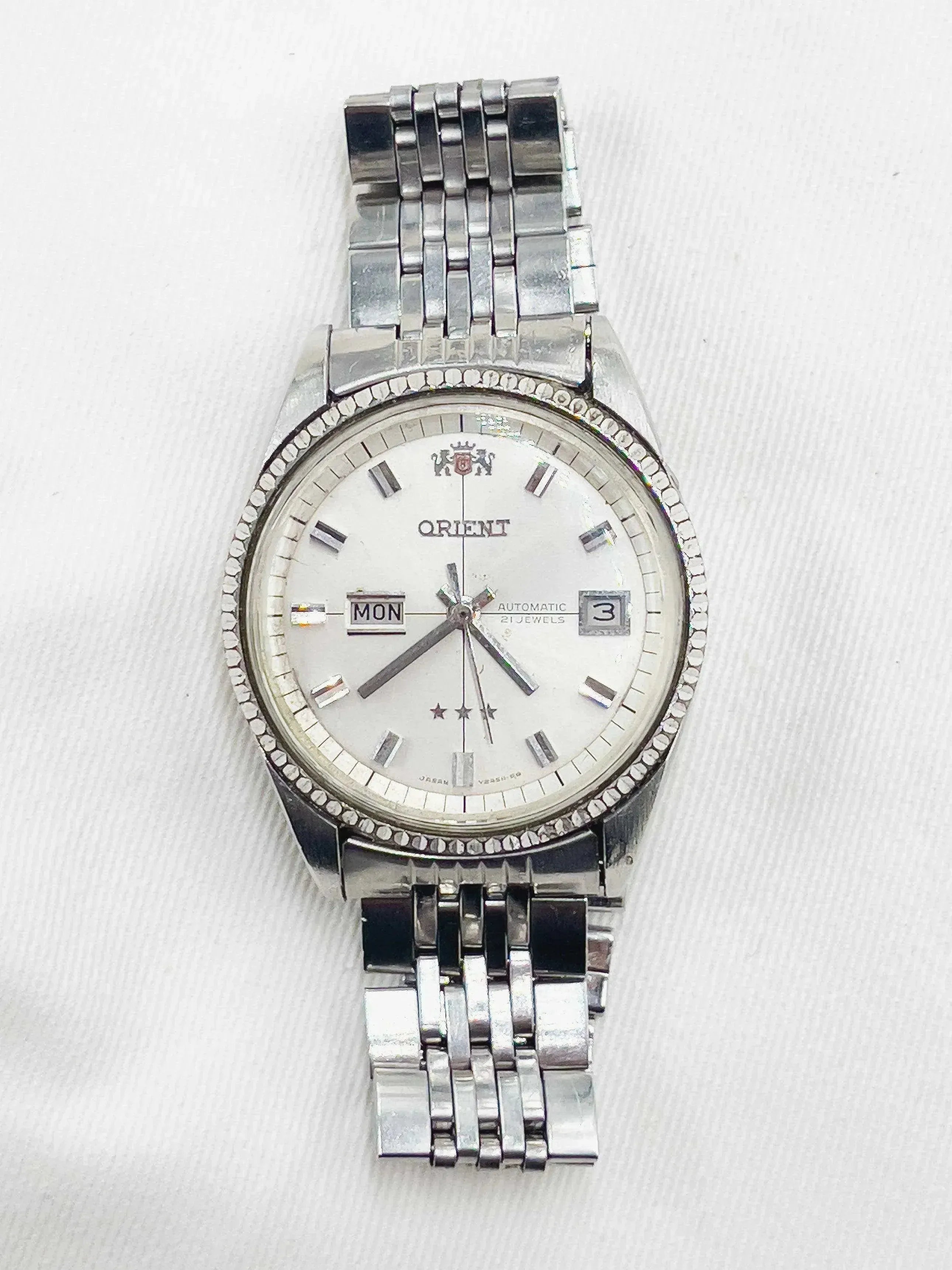 Orient - Cannelée Day Date - 1970s - Atelier Victor - Vintage  Shop