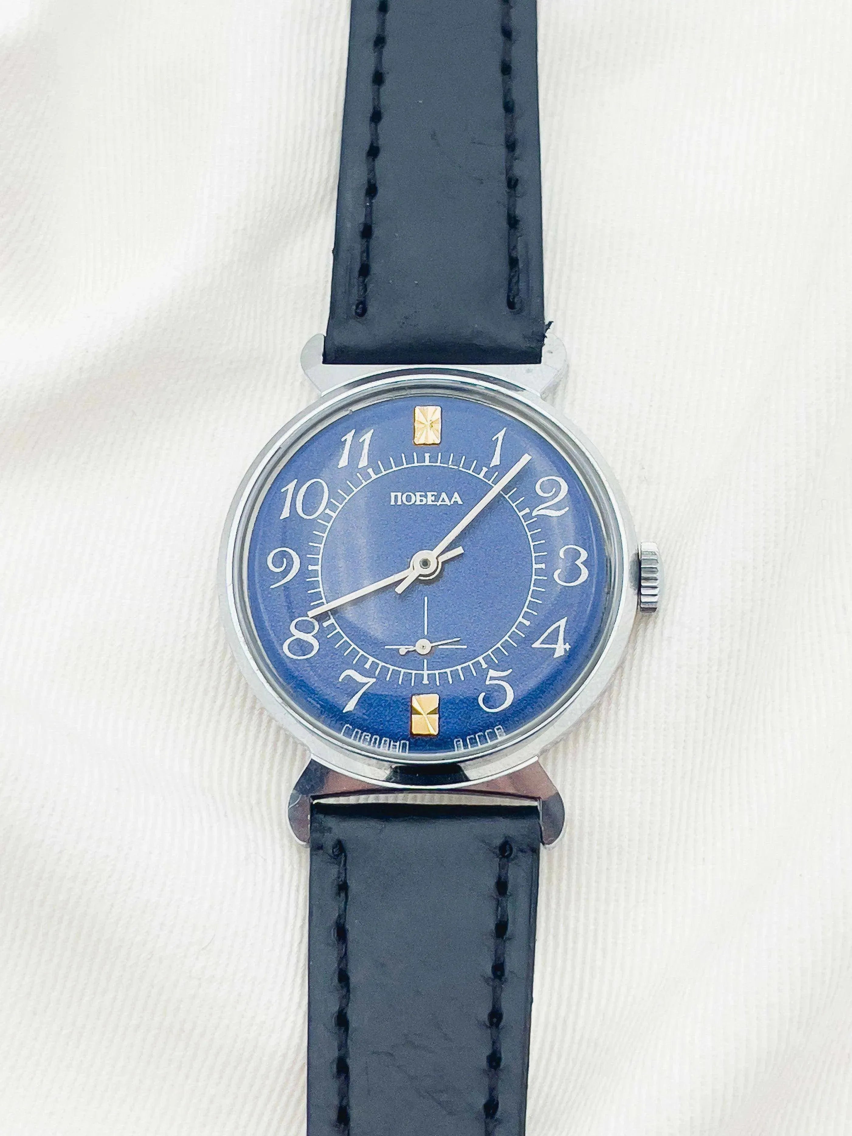 Pobeda - Cadran bleu nuit - 1980s - Atelier Victor Paris - Vintage Watch Shop Dubai