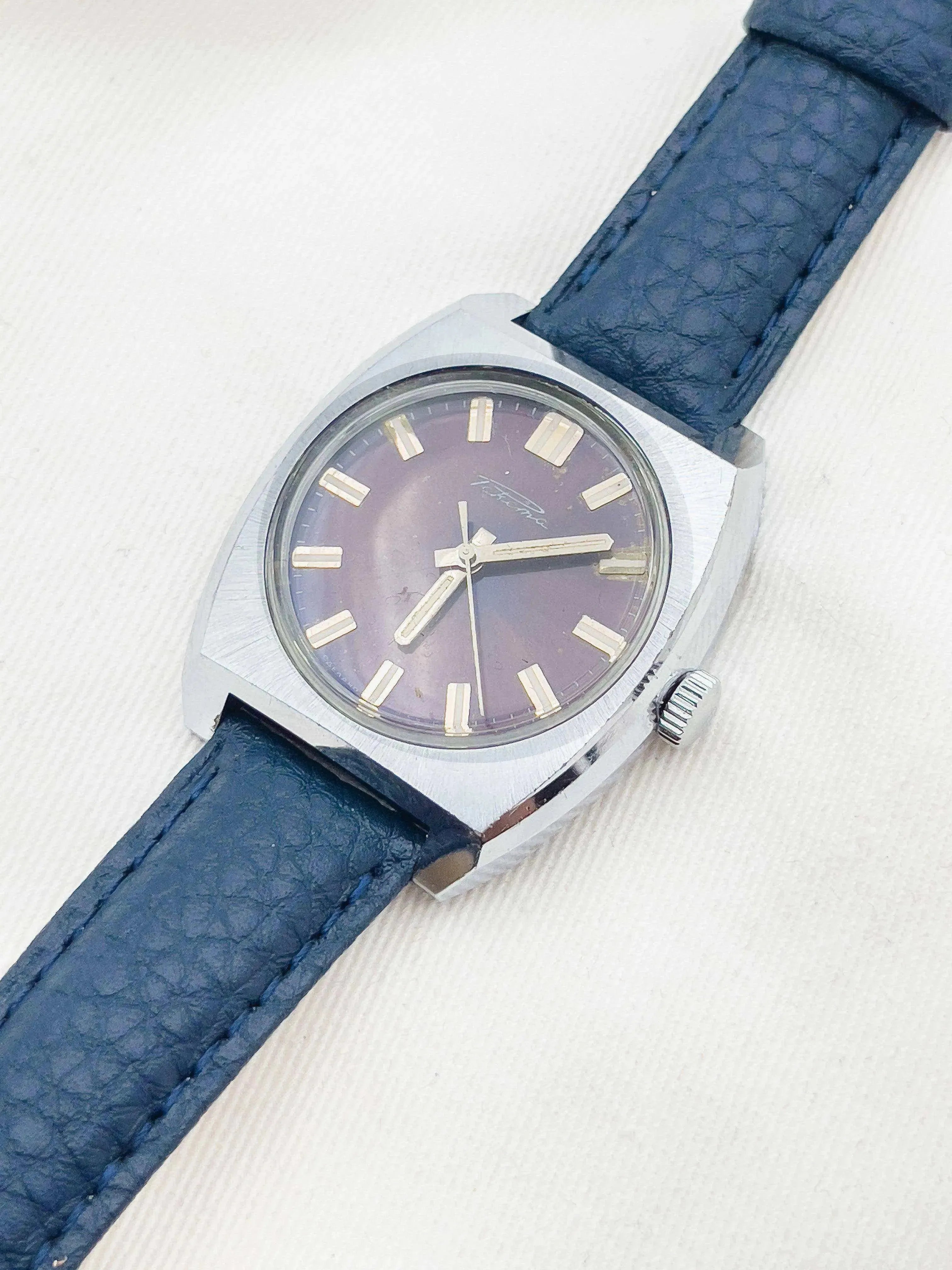 Raketa - Acier Cadran Violet - 1970s - Atelier Victor Paris - Vintage Watch Shop Dubai