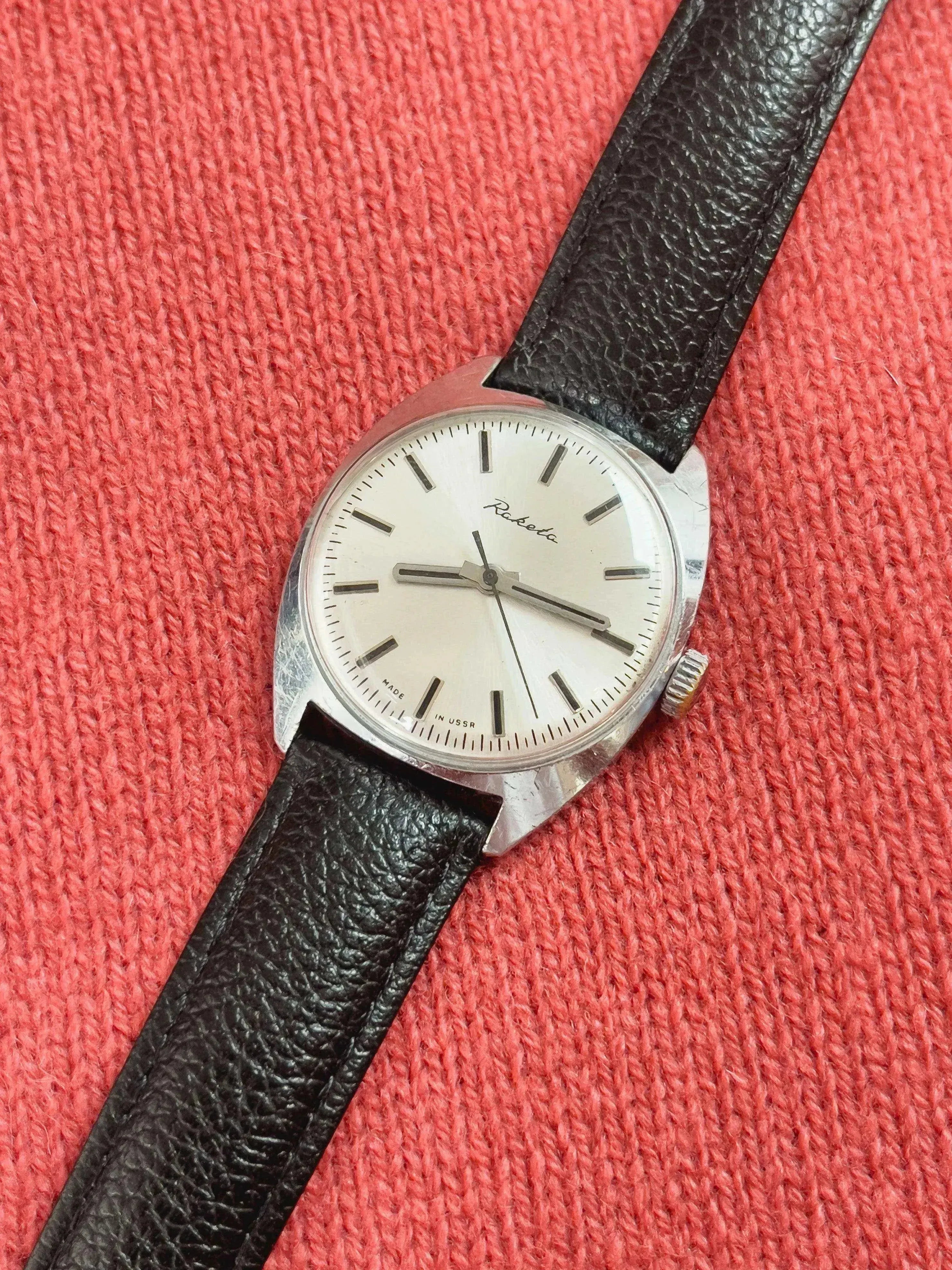 Raketa - Dress Watch Index noir - 1970s - Atelier Victor - Vintage  Shop
