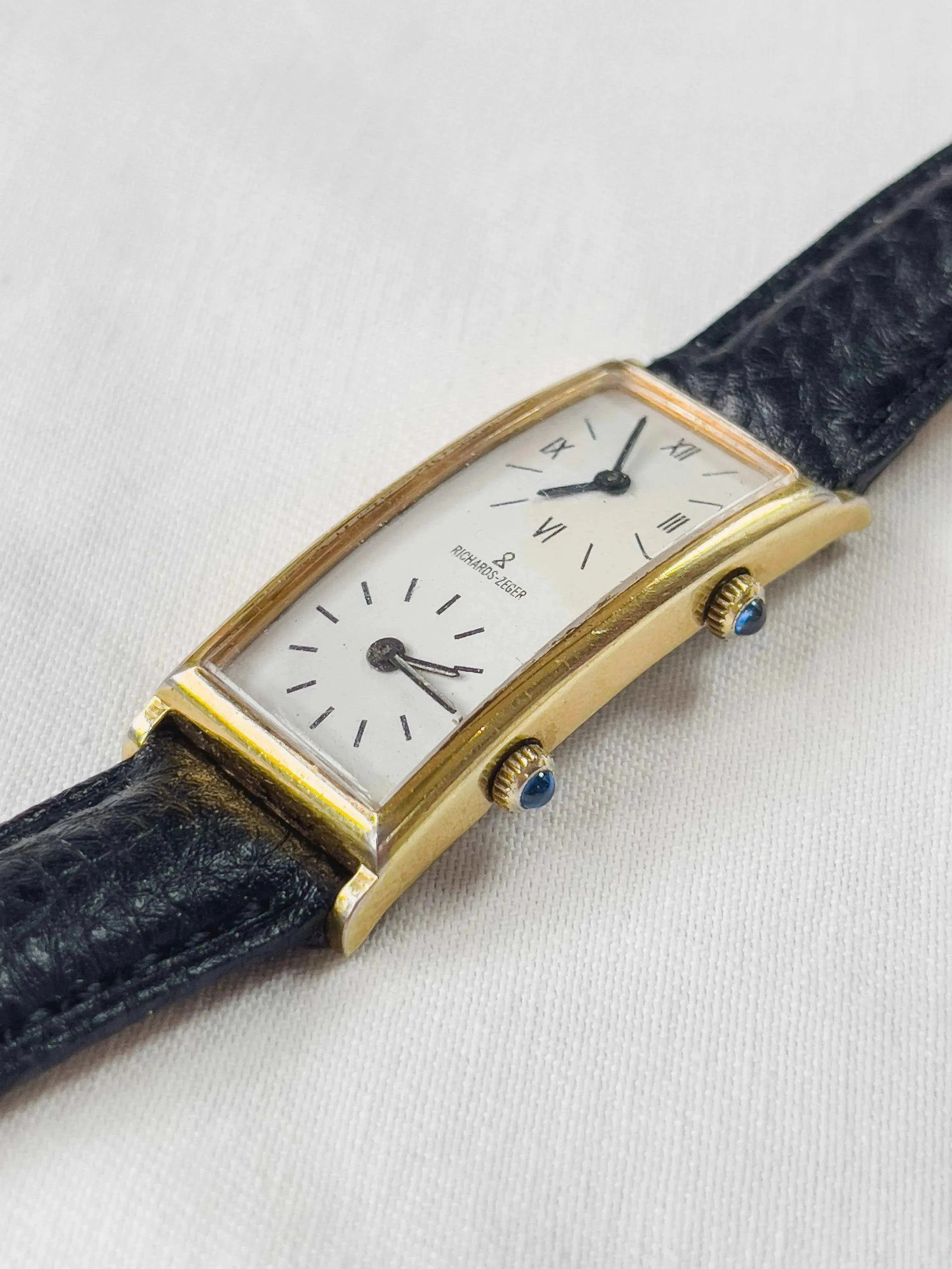 Richards-Zeger - Double Fuseau - 1980s - Atelier Victor Paris - Vintage Watch Shop Dubai