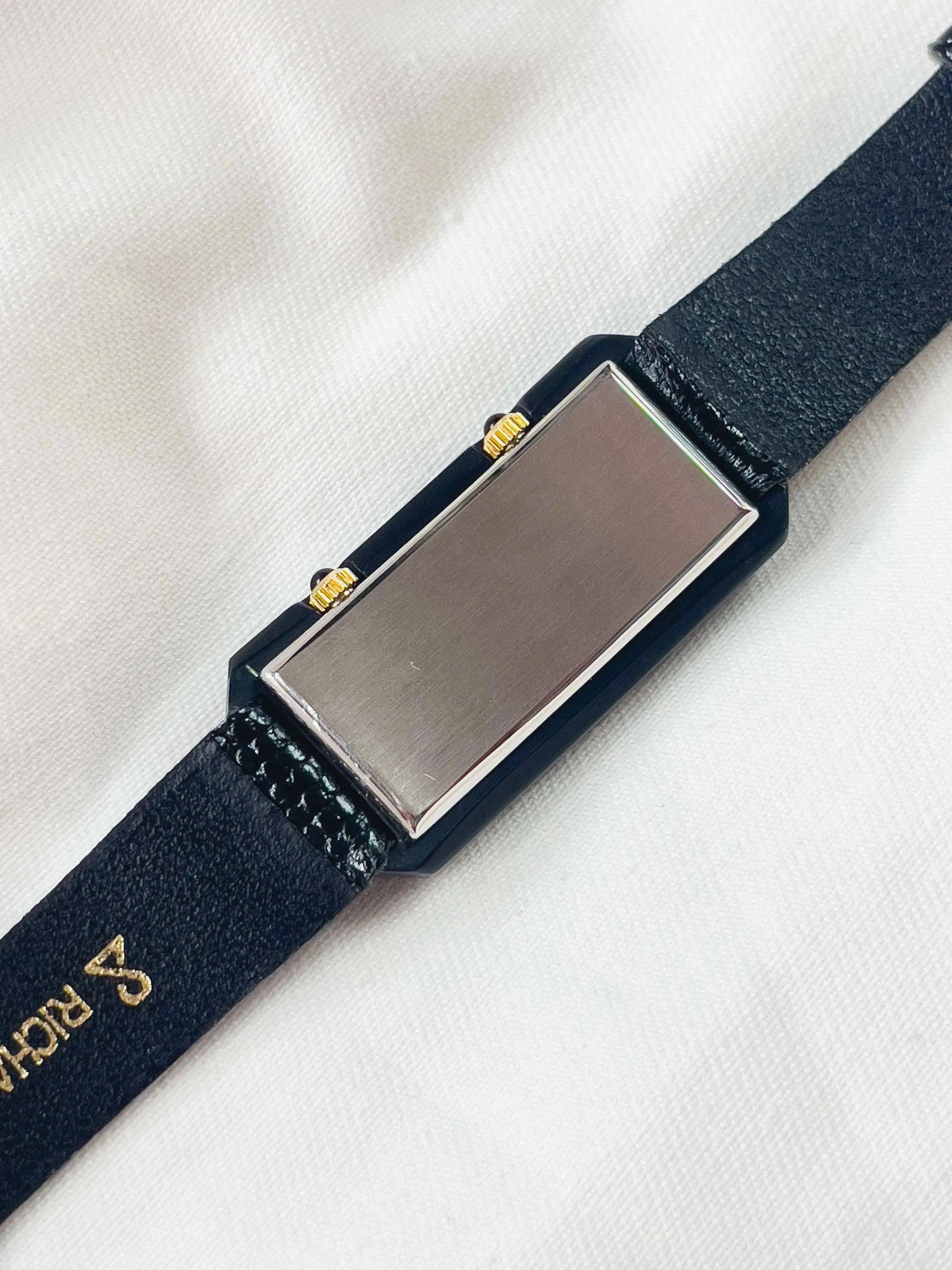 Richards-Zeger - Double Fuseau Black - 1980s - Atelier Victor Paris - Vintage Watch Shop Dubai