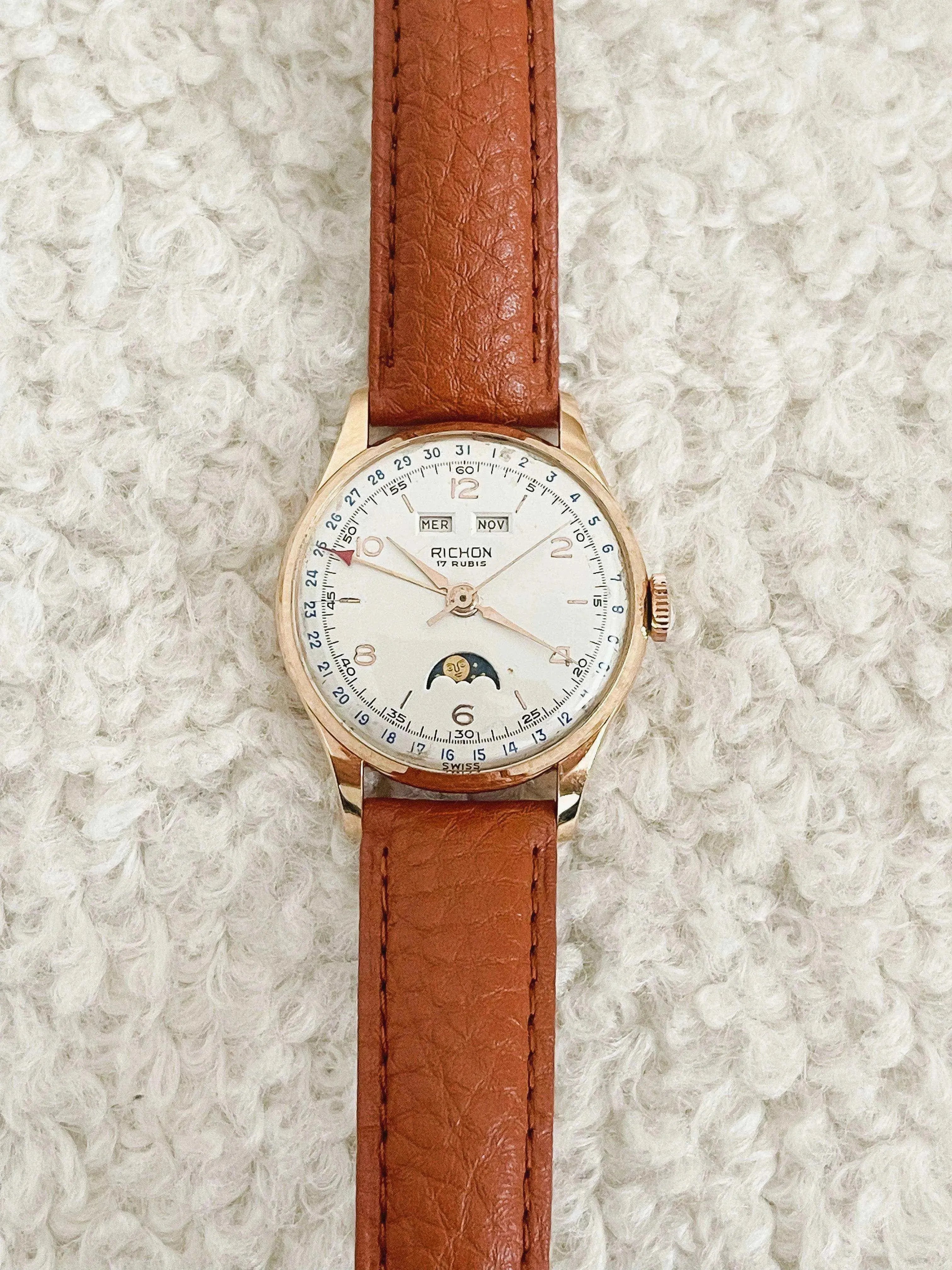 Richon - 18k Rose Gold Triple Calendar Moonphase Venus - 1940s - Atelier Victor Paris - Vintage Watch Shop Dubai