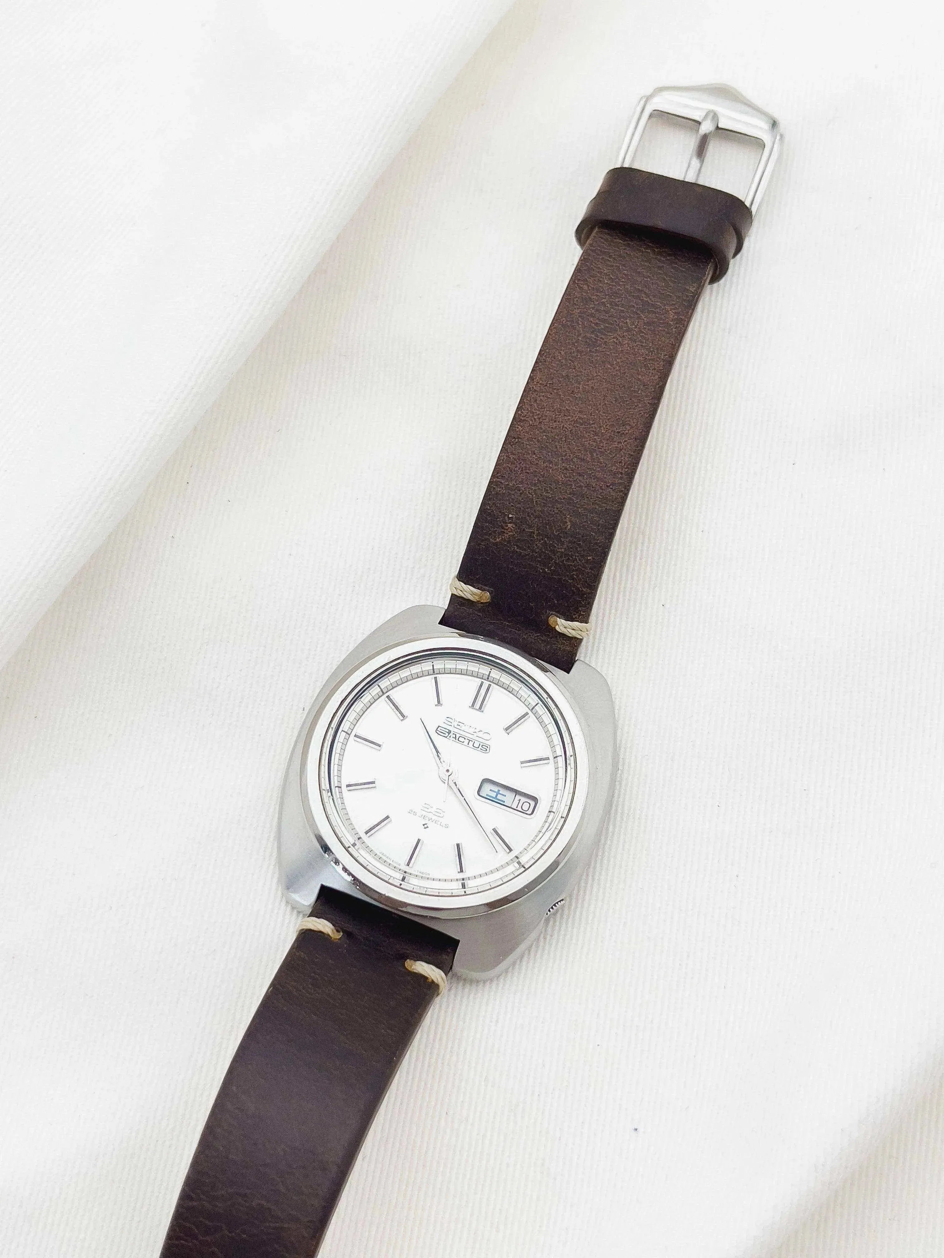 Seiko - 5 Actus Kanji Cuir 40mm - 1970 - Atelier Victor Paris - Vintage Watch Shop Dubai