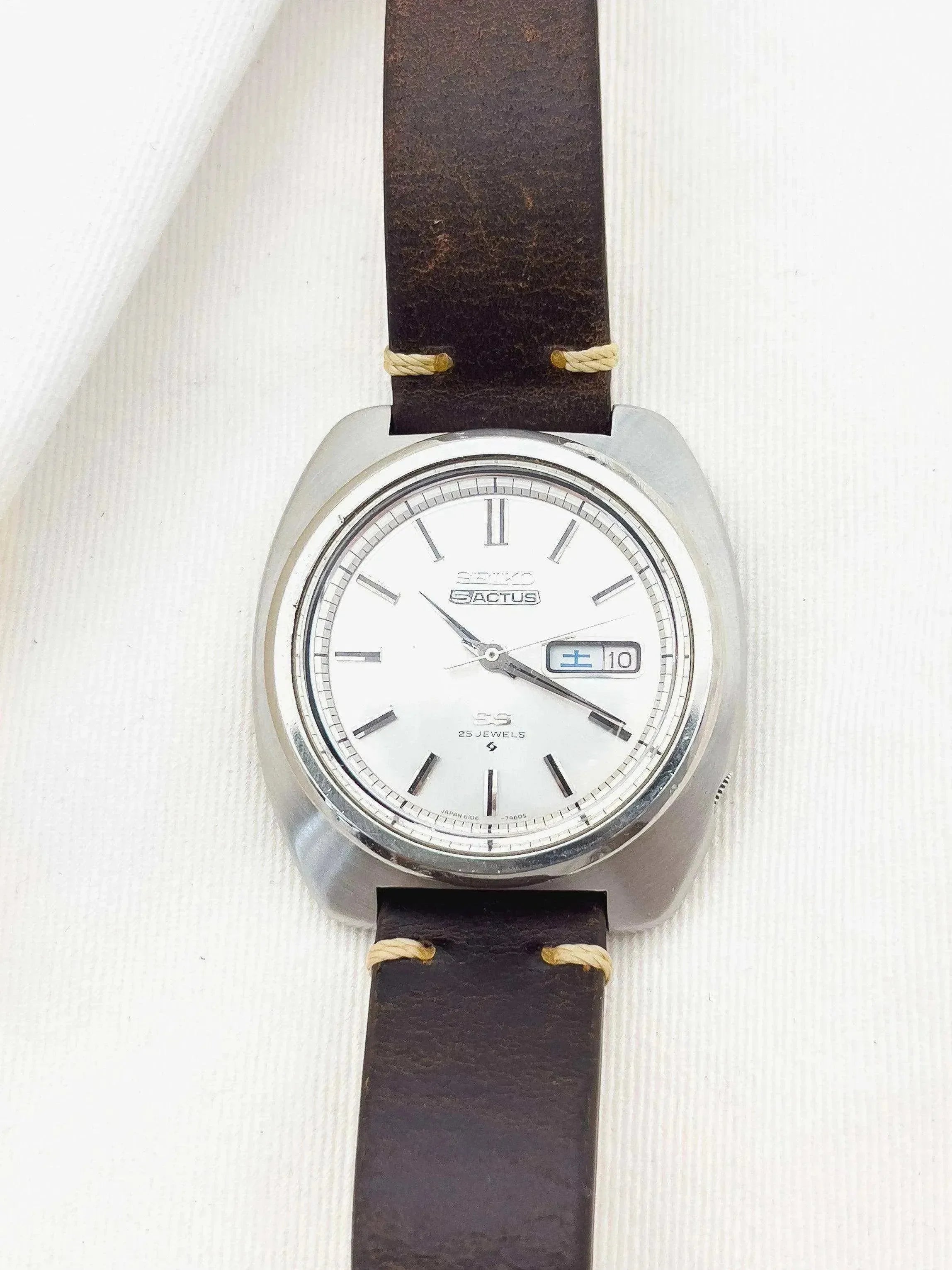 Seiko - 5 Actus Kanji Cuir 40mm - 1970 - Atelier Victor - Vintage  Shop