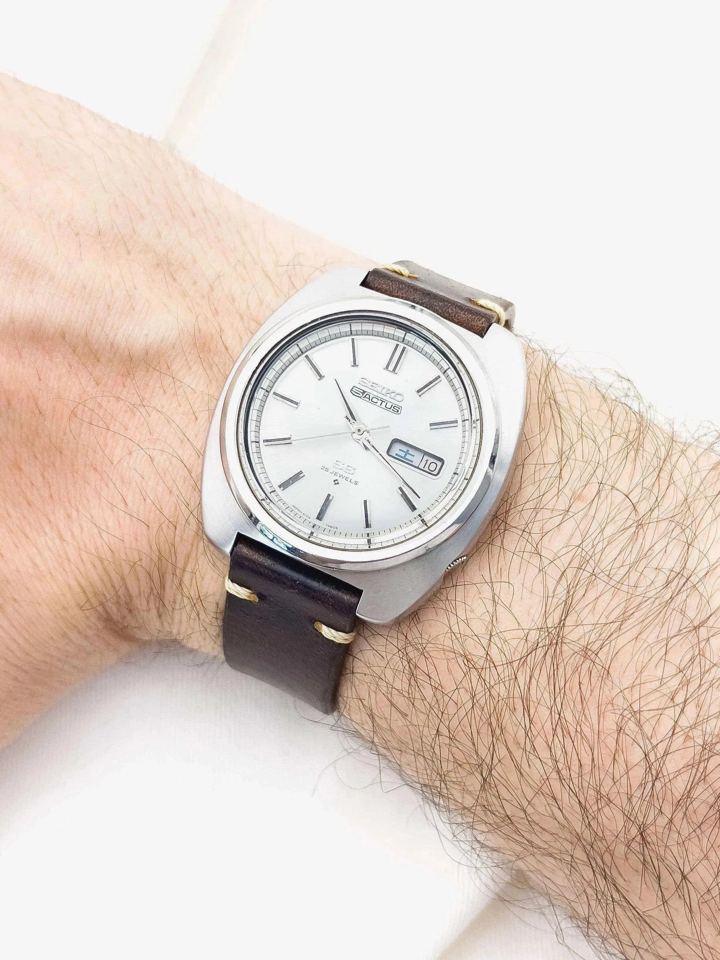 Seiko - 5 Actus Kanji Cuir 40mm - 1970 - Atelier Victor - Vintage  Shop