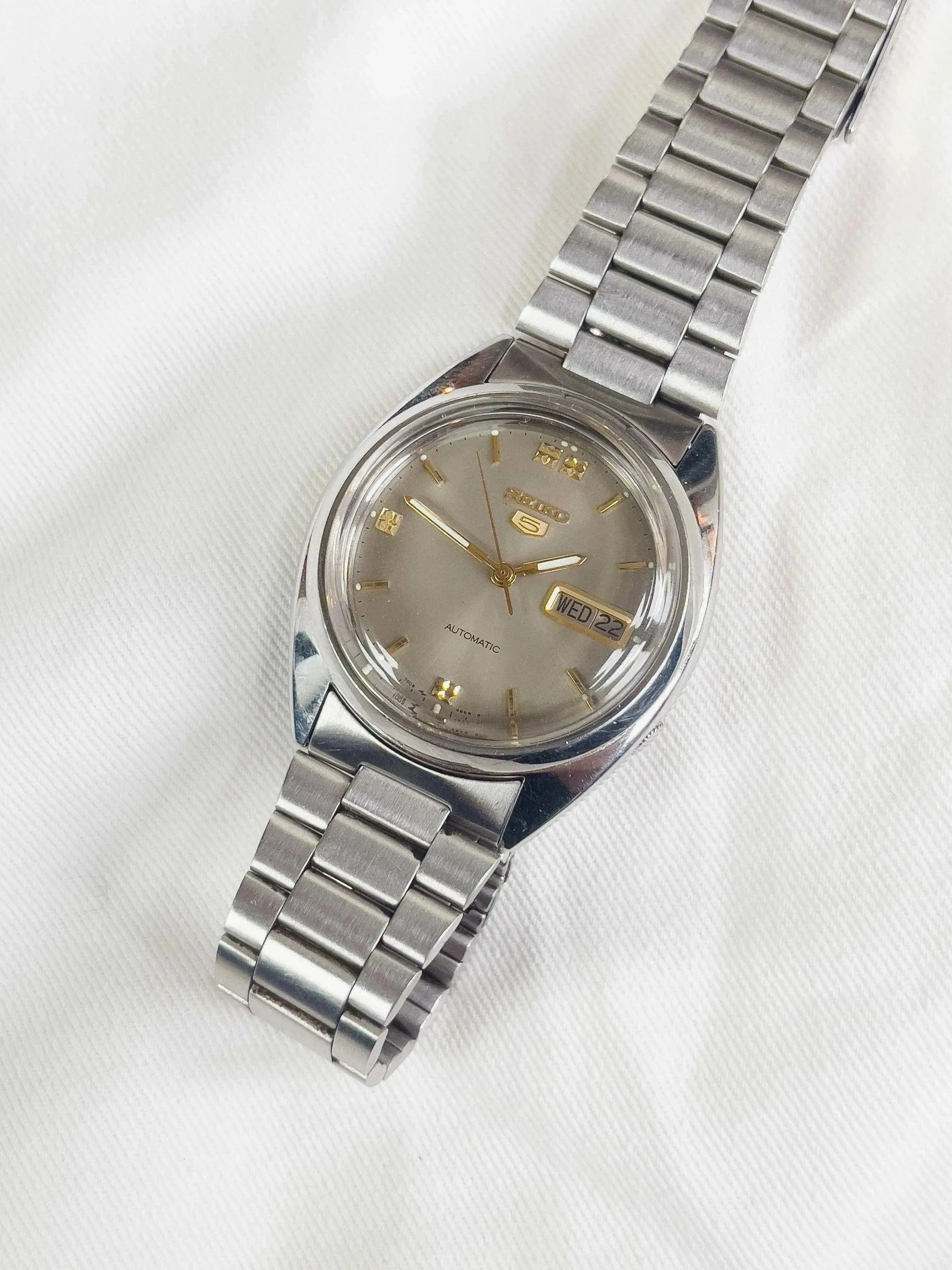 Seiko 5 - Ghost iNDEX OR - 1990S - Atelier Victor - Vintage  Shop