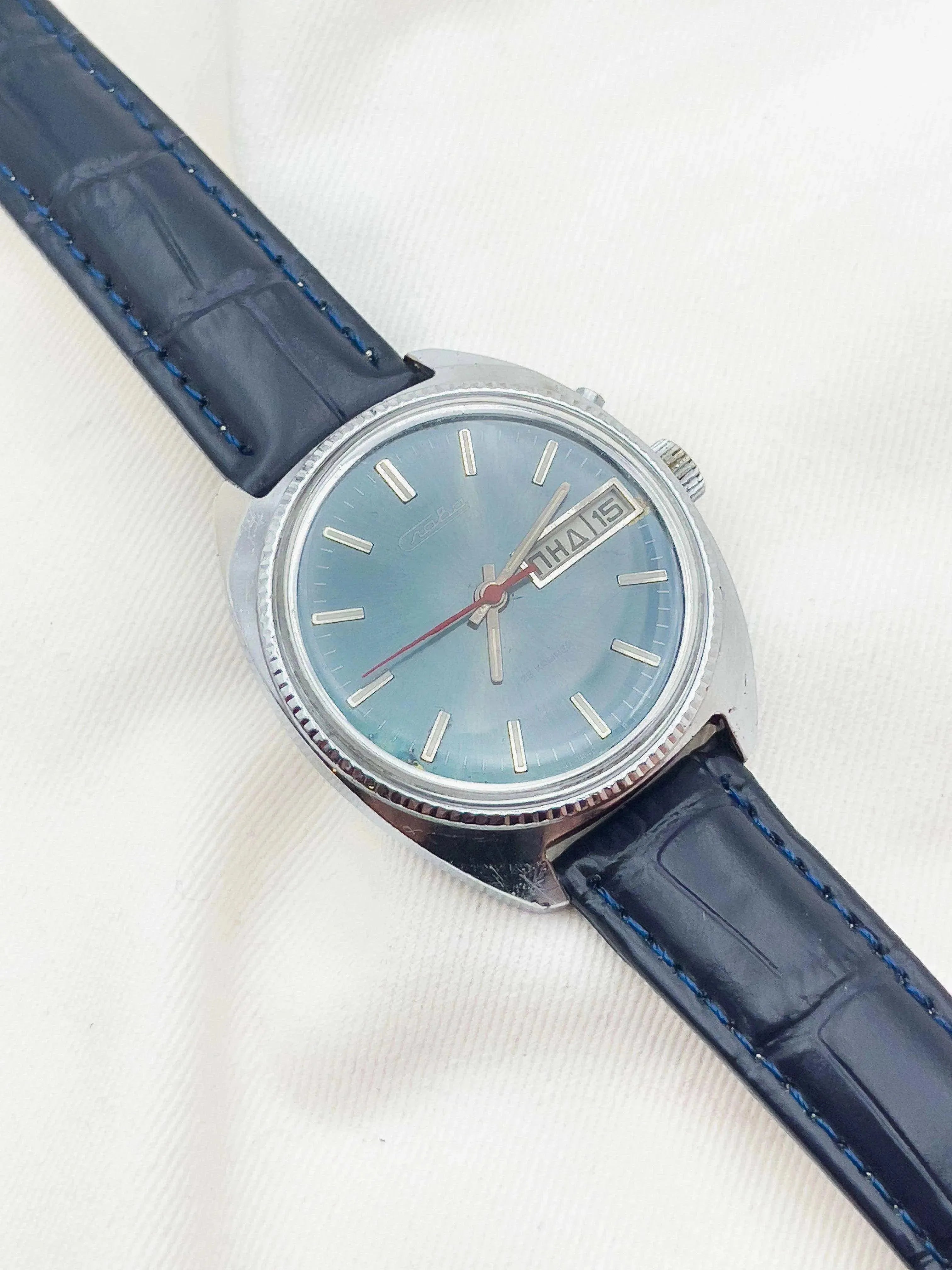 Slava - Cadran sky blue - 1980s - Atelier Victor Paris - Vintage Watch Shop Dubai