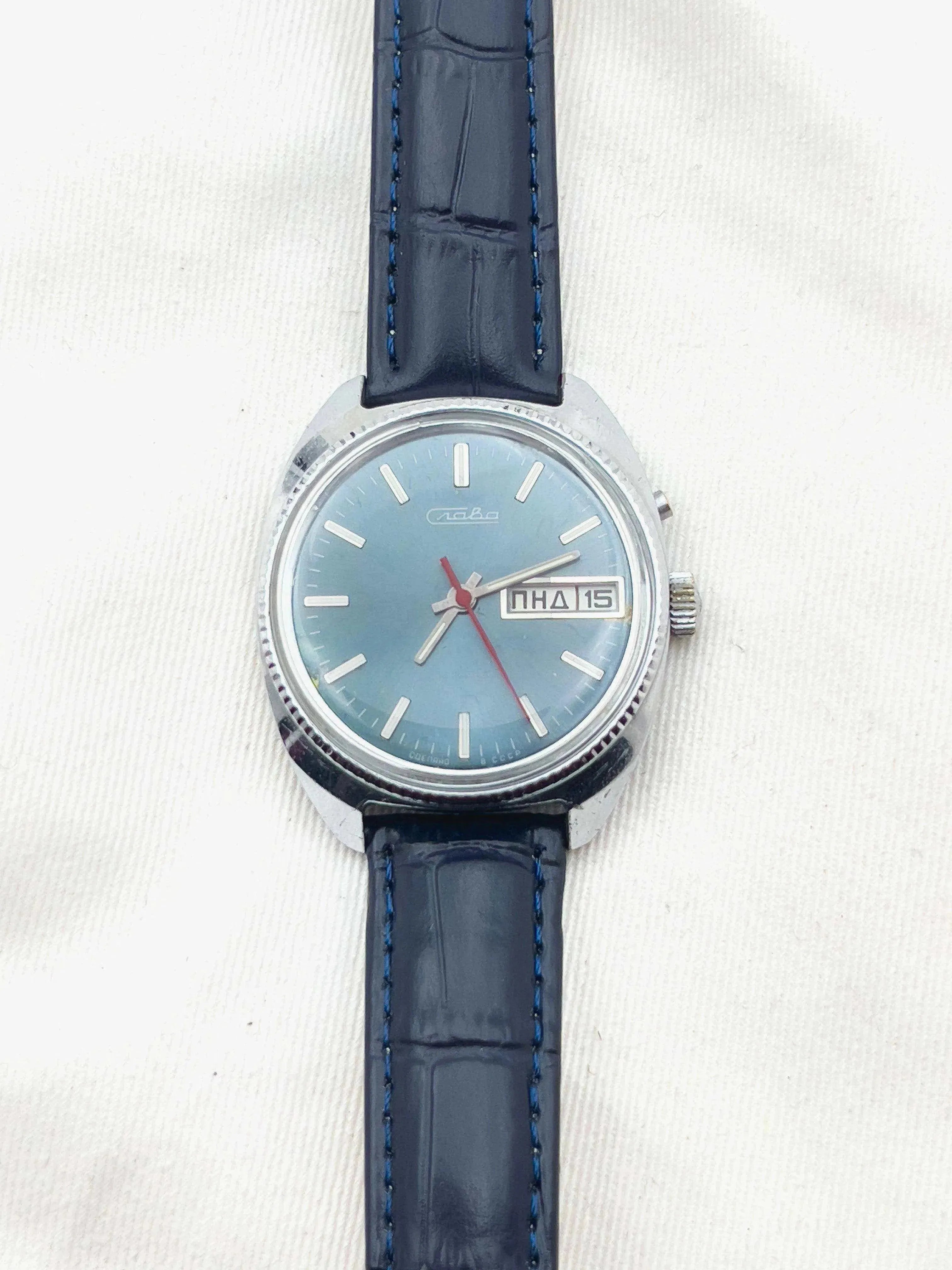 Slava - Cadran sky blue - 1980s - Atelier Victor Paris - Vintage Watch Shop Dubai