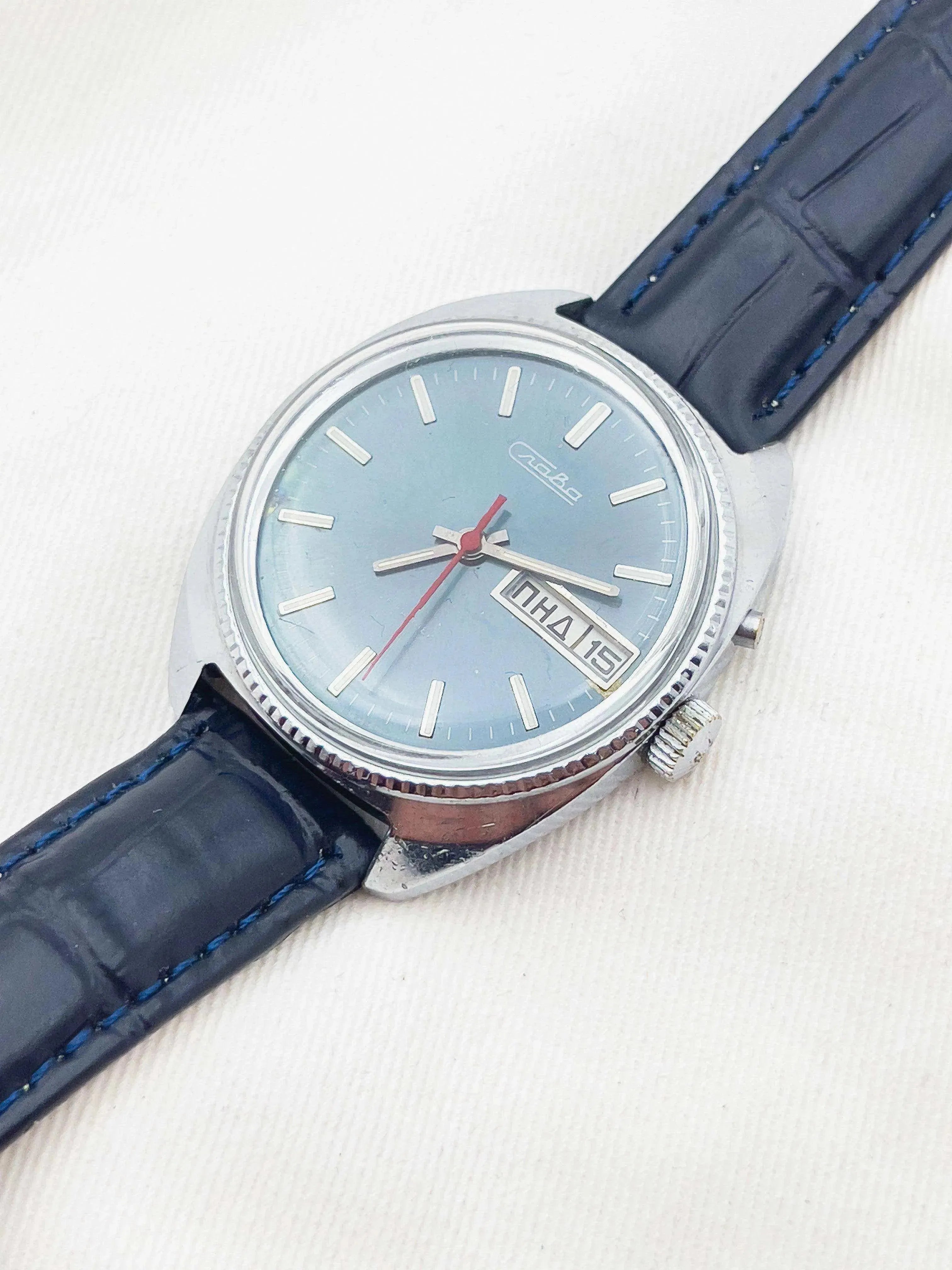 Slava - Cadran sky blue - 1980s - Atelier Victor Paris - Vintage Watch Shop Dubai