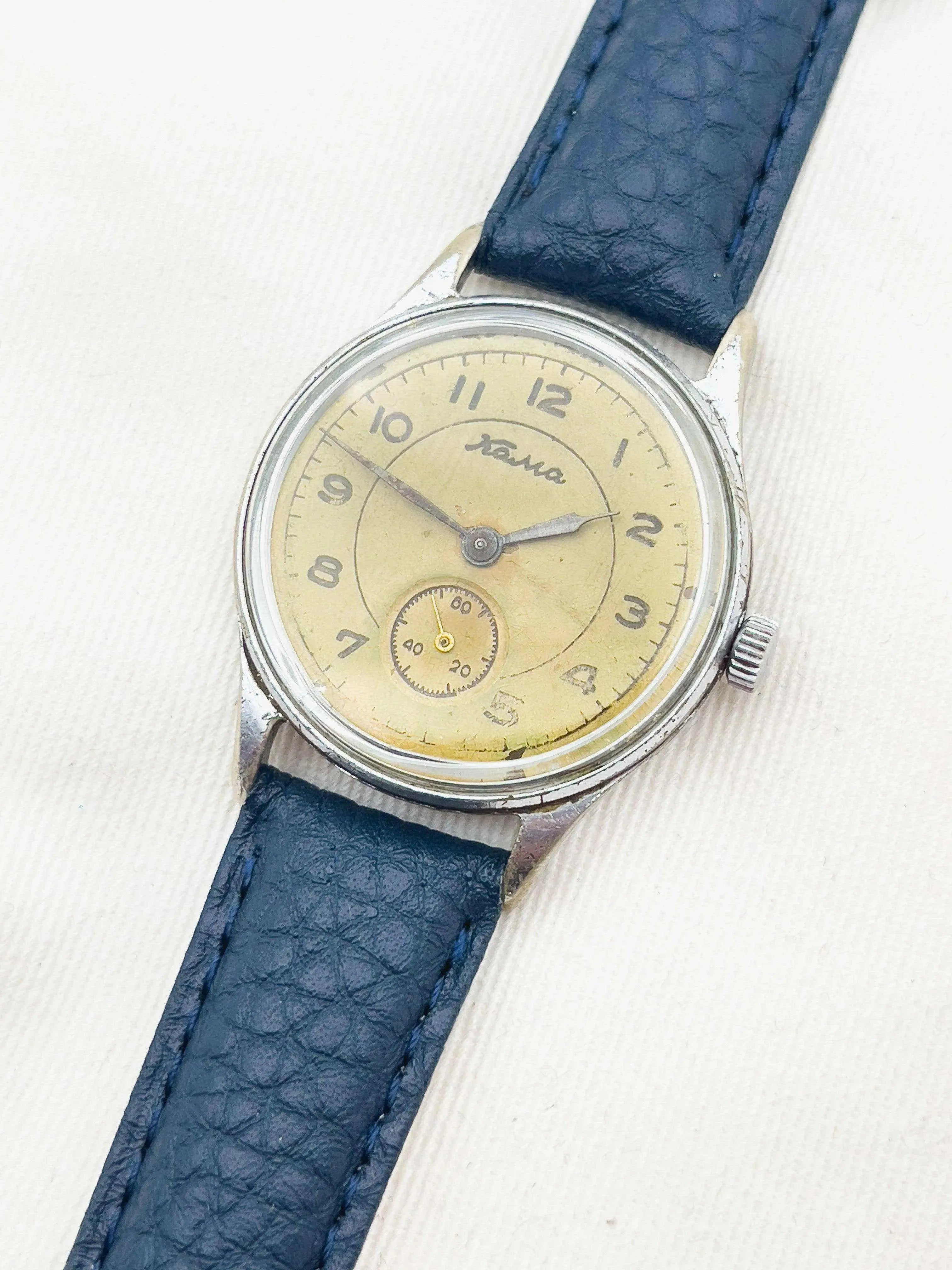Vostok - Militaire patiné Petite-seconde - 1950s - Atelier Victor Paris - Vintage Watch Shop Dubai